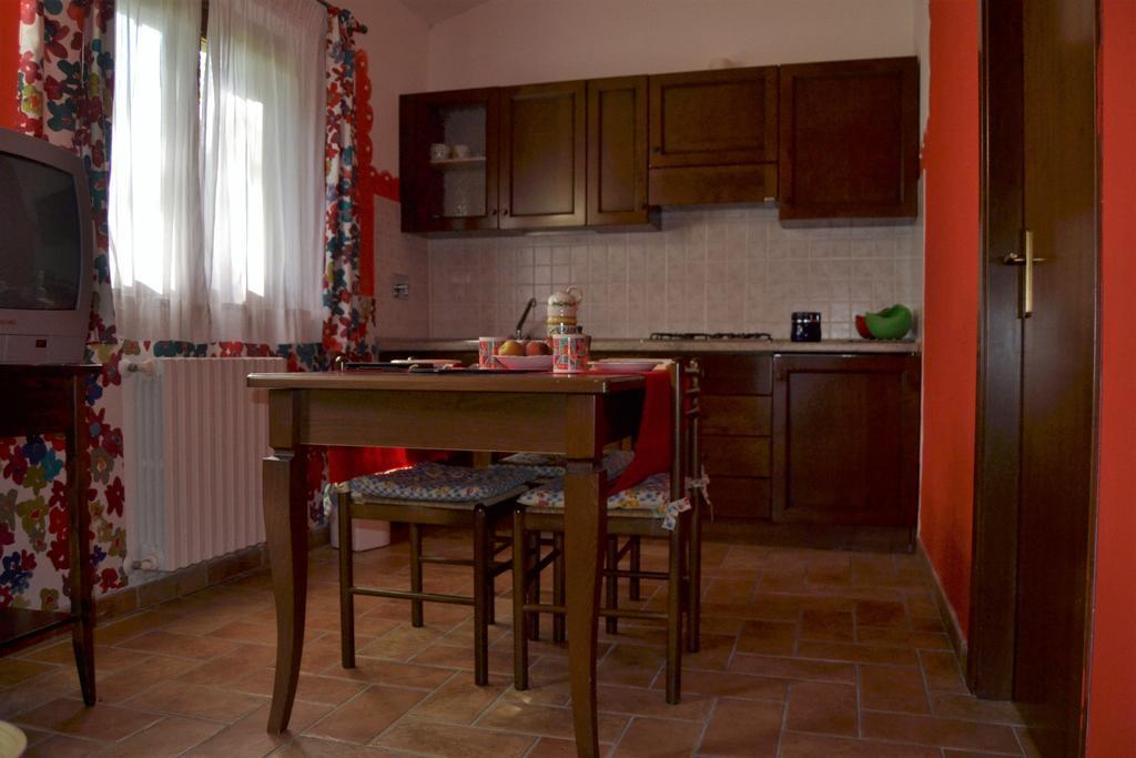 Villa Agriturismo Nizzi à Assise Extérieur photo