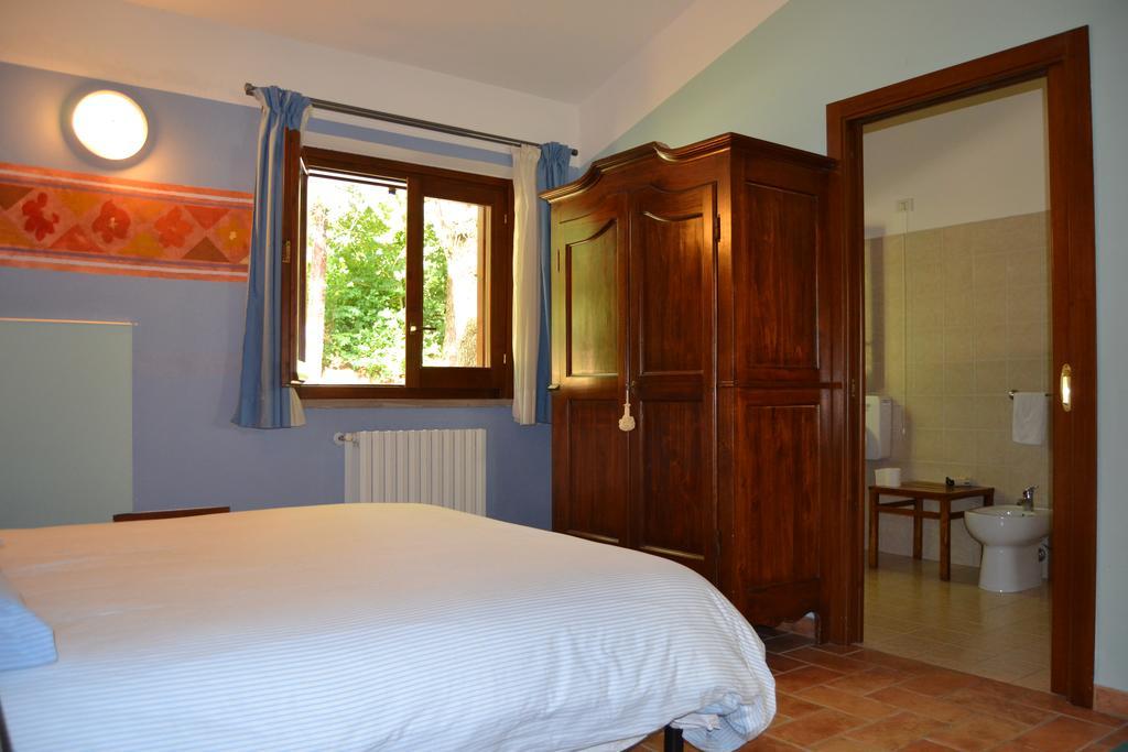 Villa Agriturismo Nizzi à Assise Extérieur photo