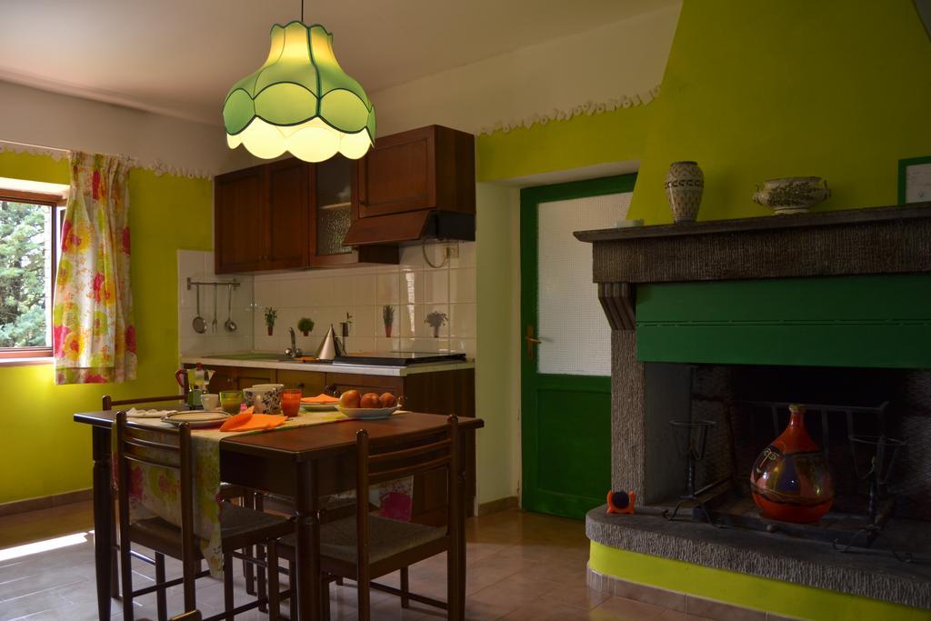 Villa Agriturismo Nizzi à Assise Extérieur photo