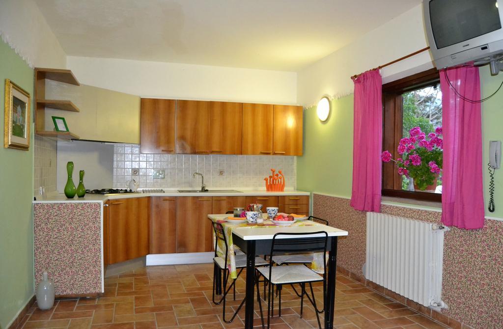 Villa Agriturismo Nizzi à Assise Extérieur photo